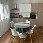 Elegante In Centro Lägenhet *